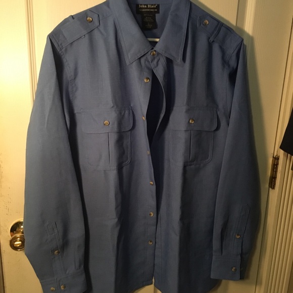 Military style jackets and shirts - Picture 10 of 13